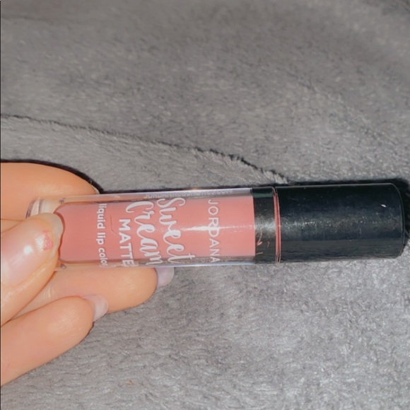 bundle of 8 different lipsticks - Picture 8 of 9